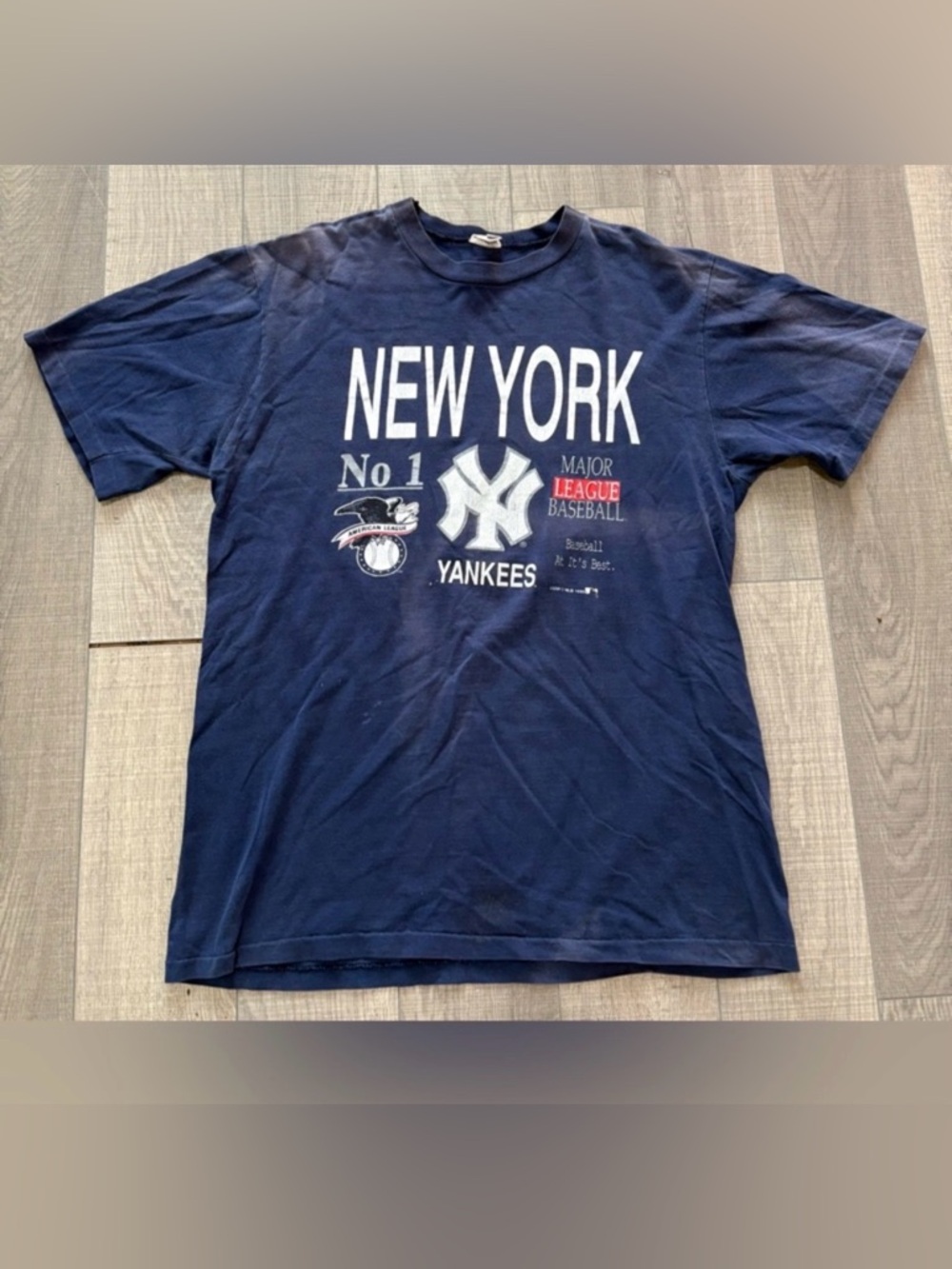 NY vintage Collection Navy Blue New York Yankees Graphic Tee